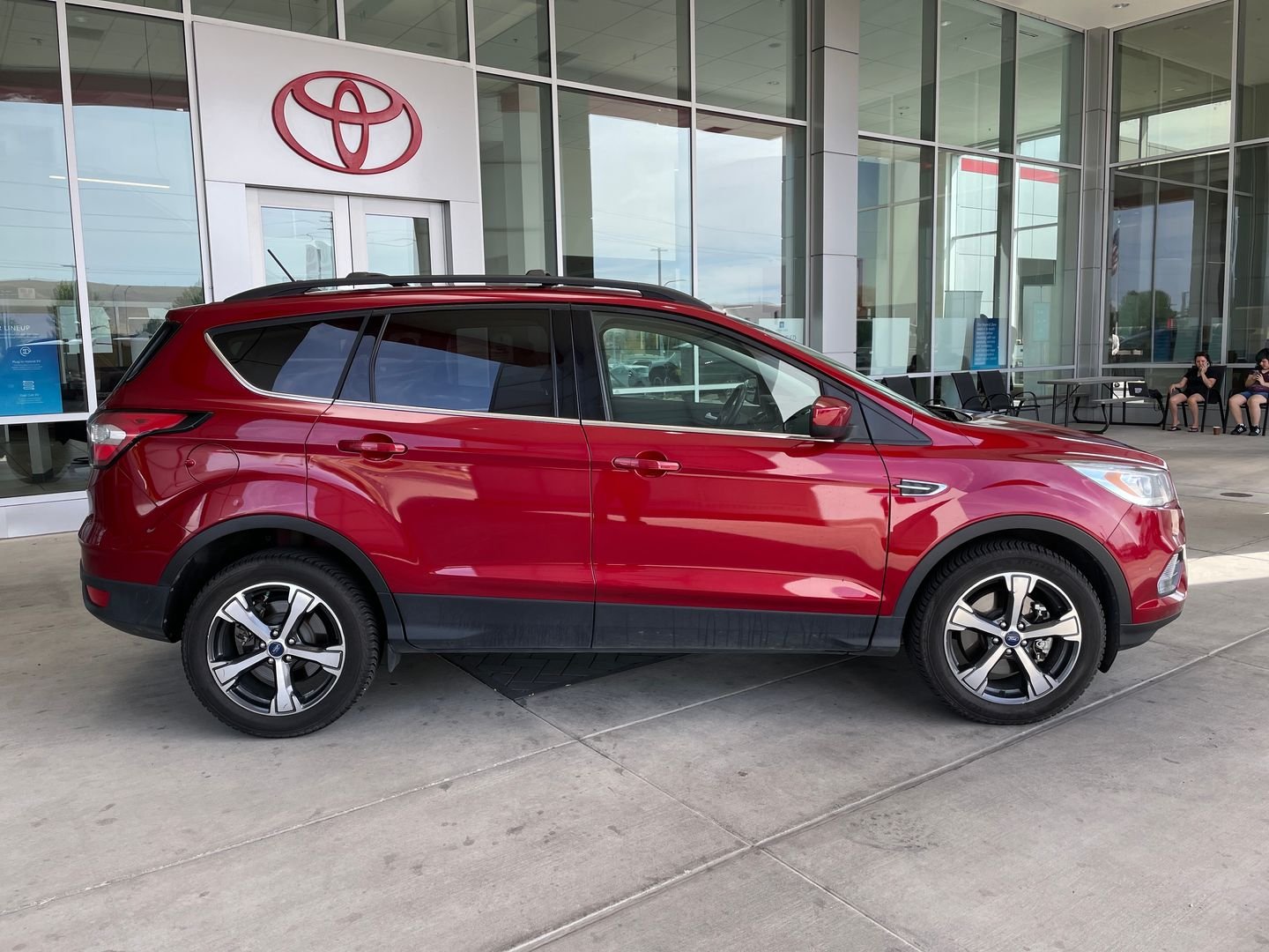 Used 2018 Red Ford SEL image 2