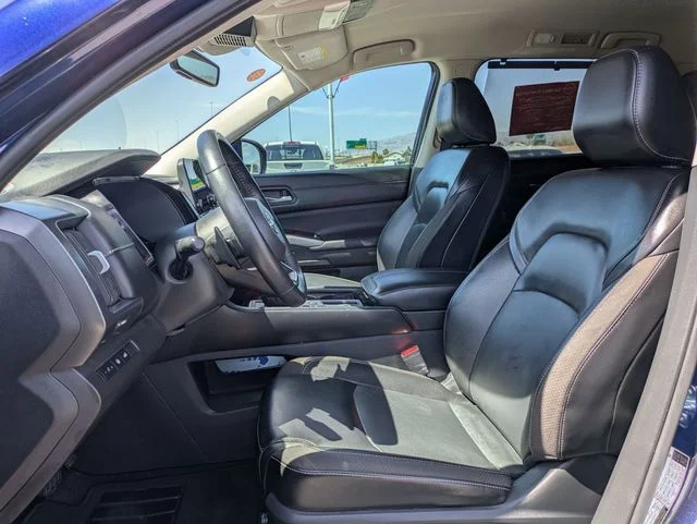 Certified Used 2024 Deep Ocean Blue Nissan SL image 12