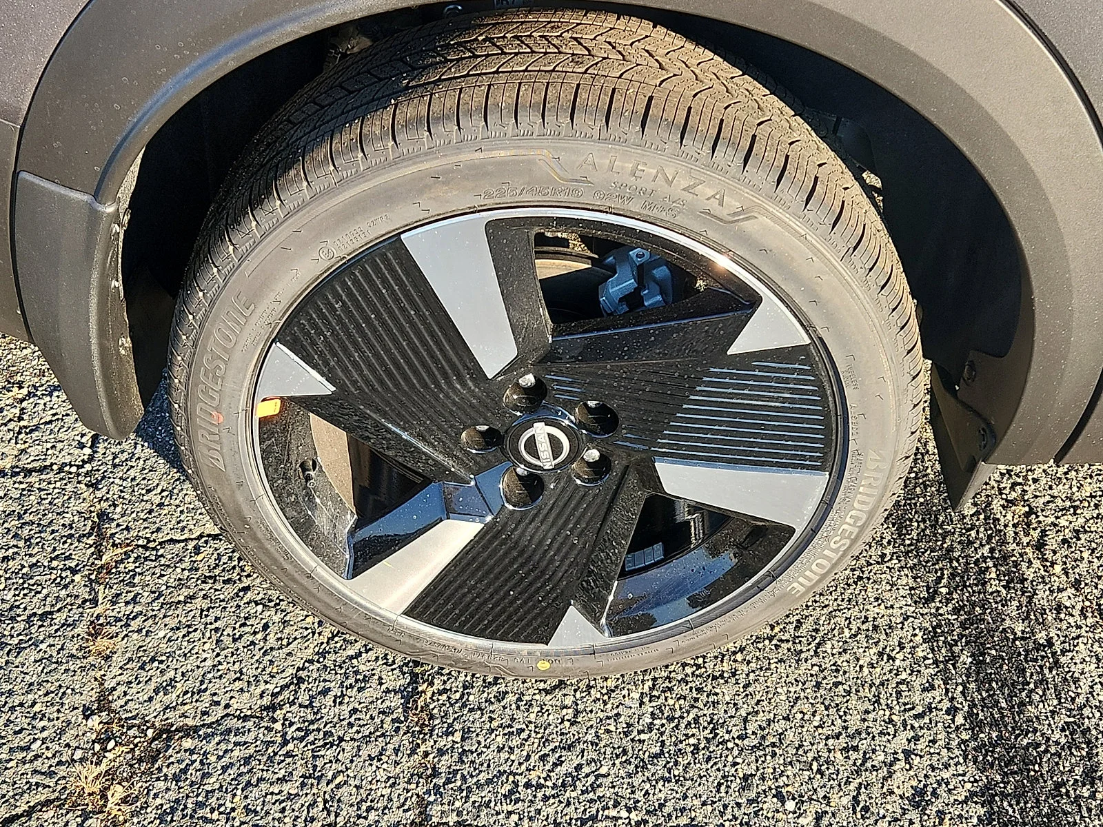 New 2026 Gray Nissan SR image 5