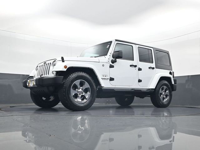 Used 2016 White Jeep Sahara image 21
