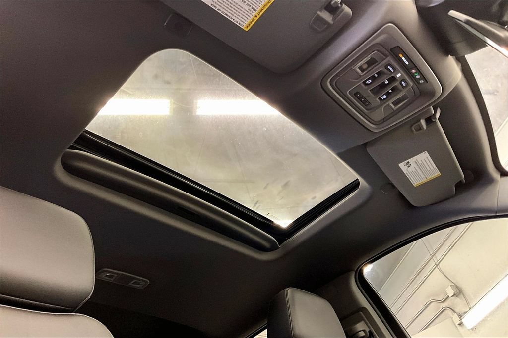 Used 2022 BLACK Chevrolet LT Trail Boss image 28