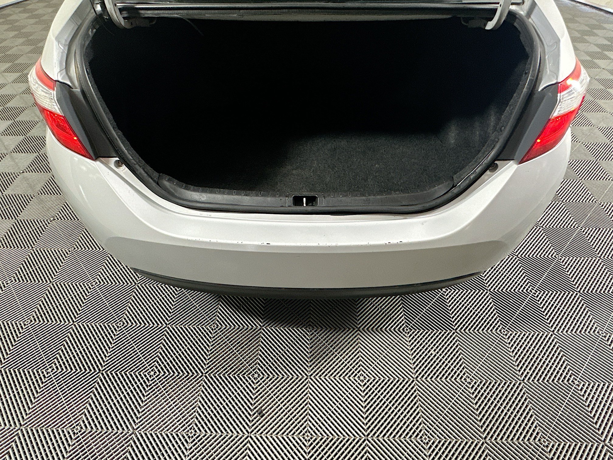 Used 2014 Classic Silver Metallic Toyota LE image 30