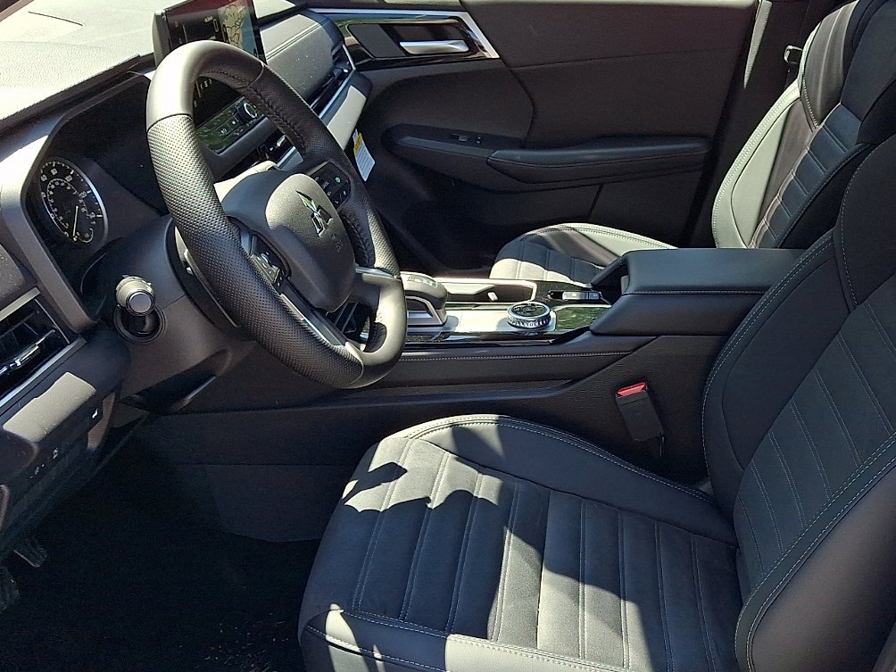 2026 Mitsubishi Outlander SE - Photo 7