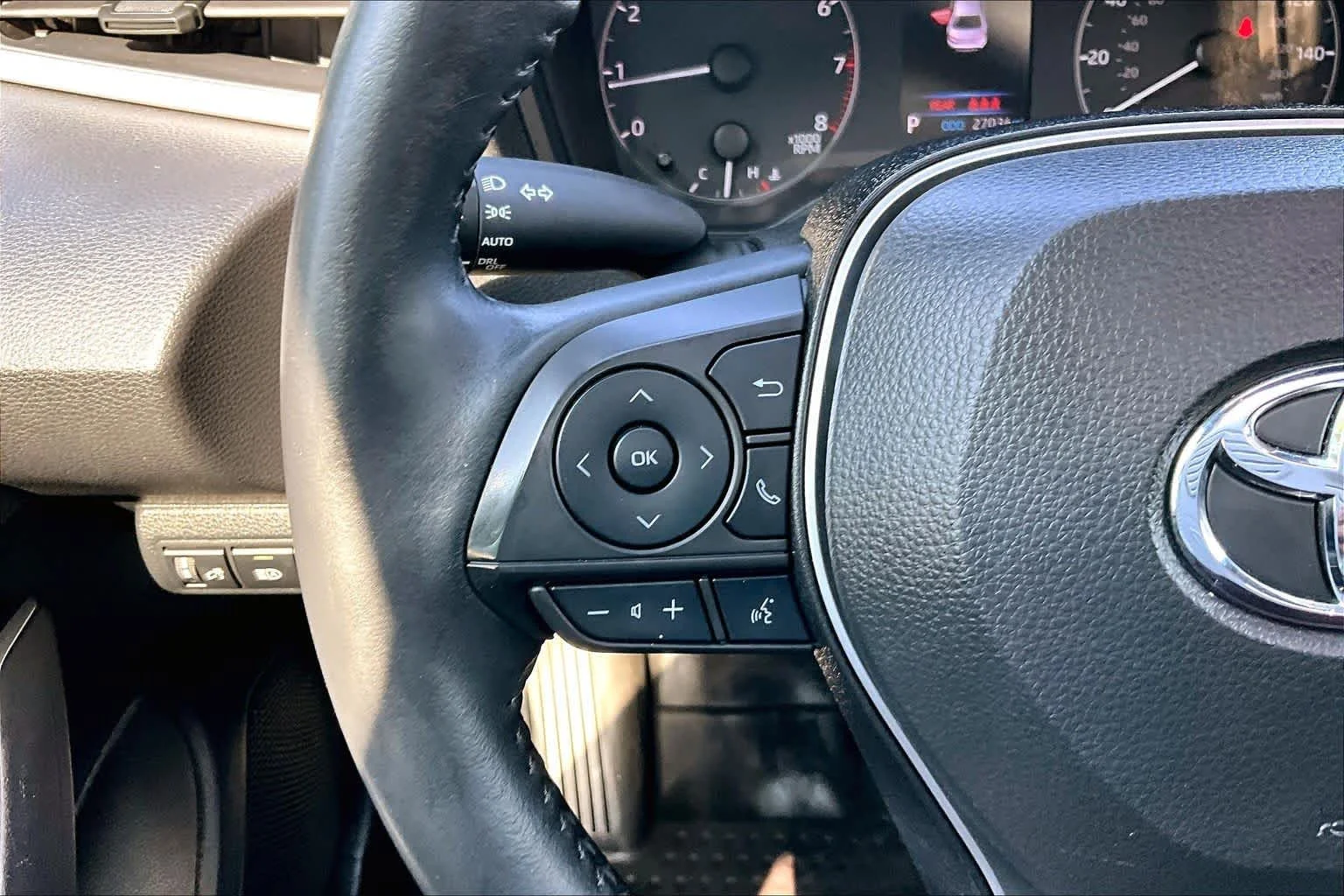 Certified Used 2024 Ice Cap Toyota SE image 23