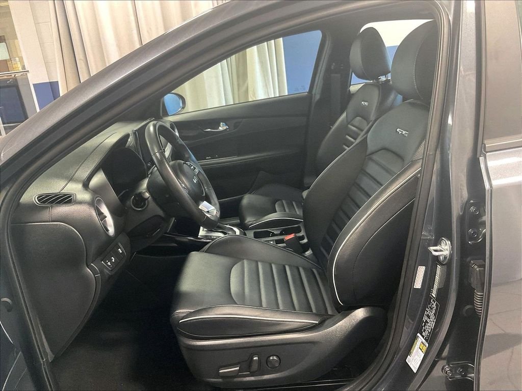 Used 2024 Gray Kia GT-Line image 10
