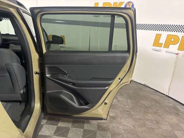 New 2026 41 Exterior Paint Jeep Laredo image 29