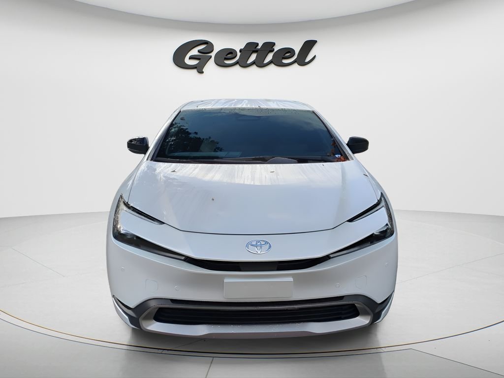 New 2026 Wind Chill Pearl <sup>1</sup> Toyota  SE image 9