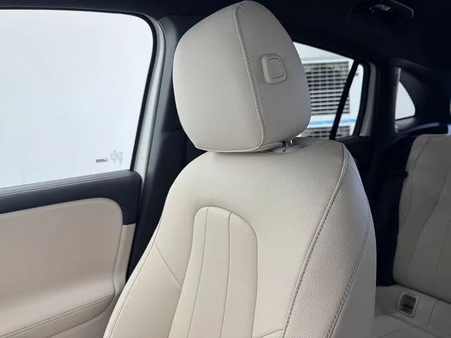 New 2026 White Mercedes-Benz GLA 250 image 35