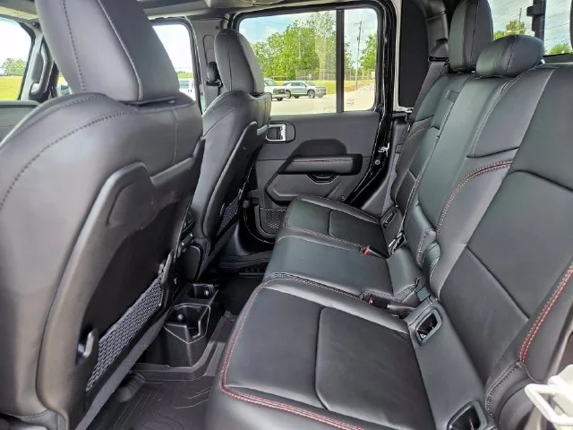 New 2026 Black Clear-Coat Exterior Paint Jeep Rubicon X image 55