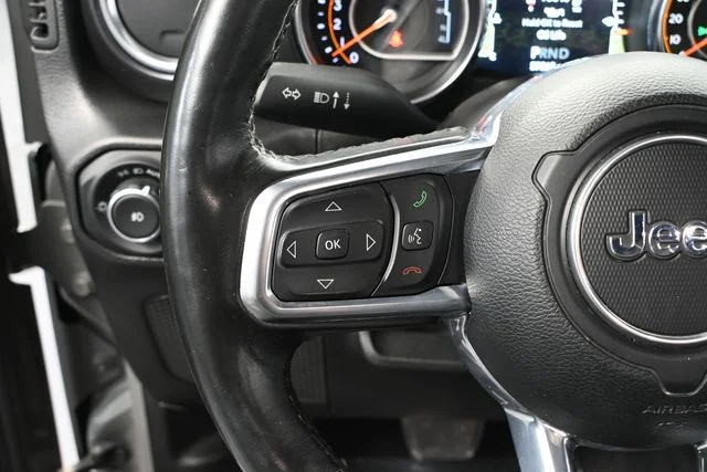 Certified Used 2022 Gray Jeep Unlimited Sahara Altitude image 33