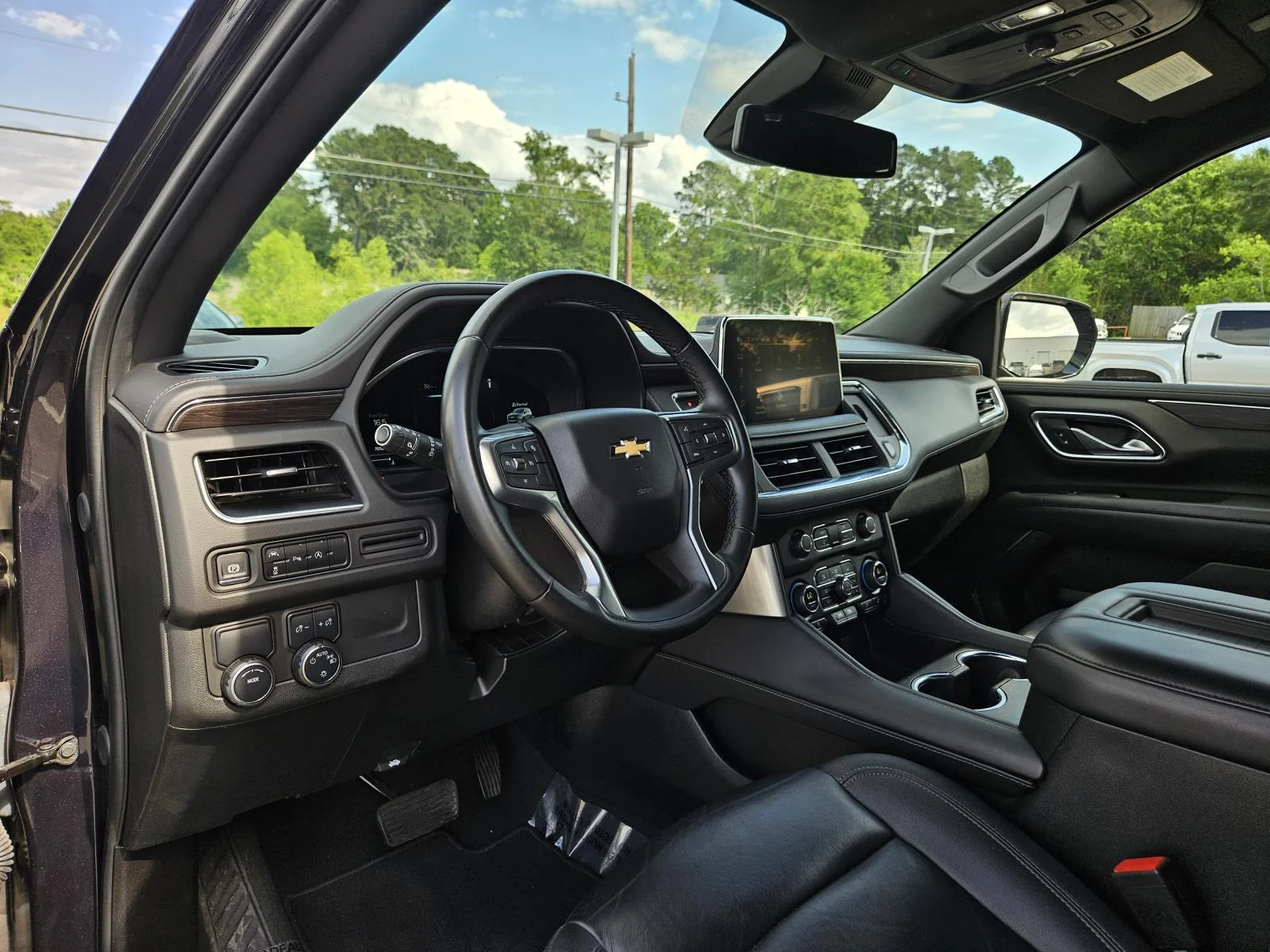 Used 2024 Gray Chevrolet 2WD 4dr LT image 13