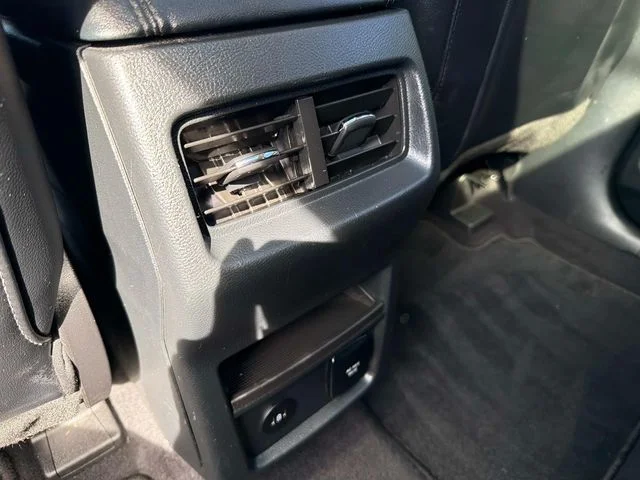 Used 2022 Red Ford SEL image 19