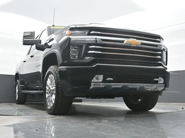 Used 2023 Black Chevrolet High Country image 22