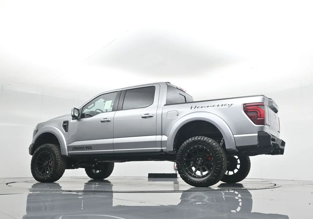 New 2025 Iconic Silver Metallic Ford Lariat image 60