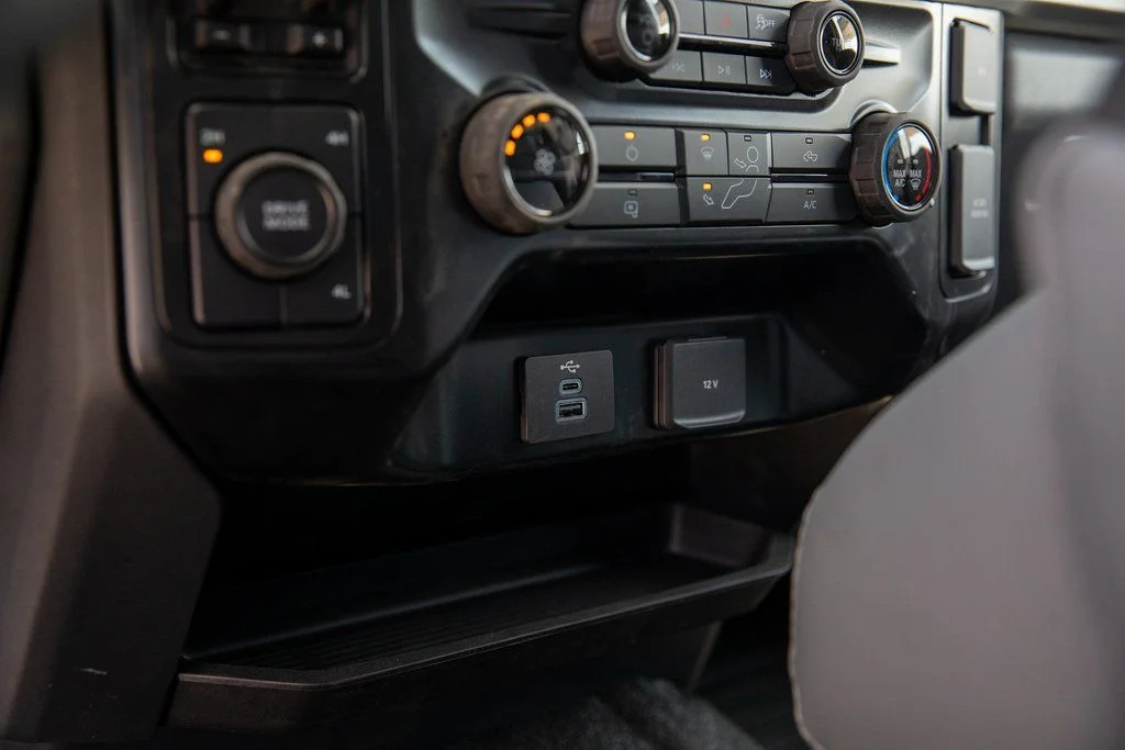 2025 Ford F-550 Super Duty Chassis Cab XL - Photo 46