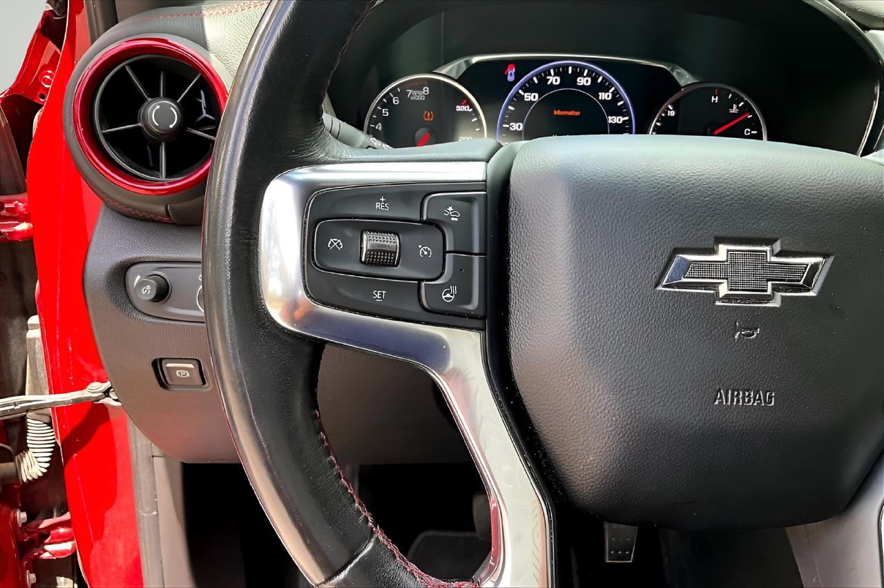 Used 2022 Red Chevrolet RS image 10
