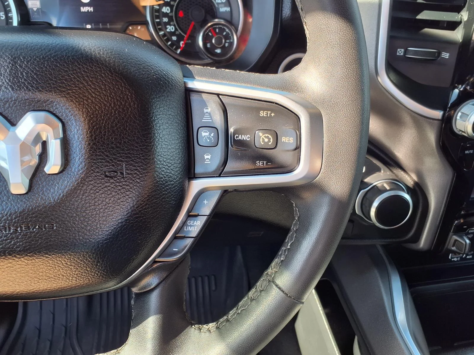 Used 2025 Blue RAM Big Horn/Lone Star image 9