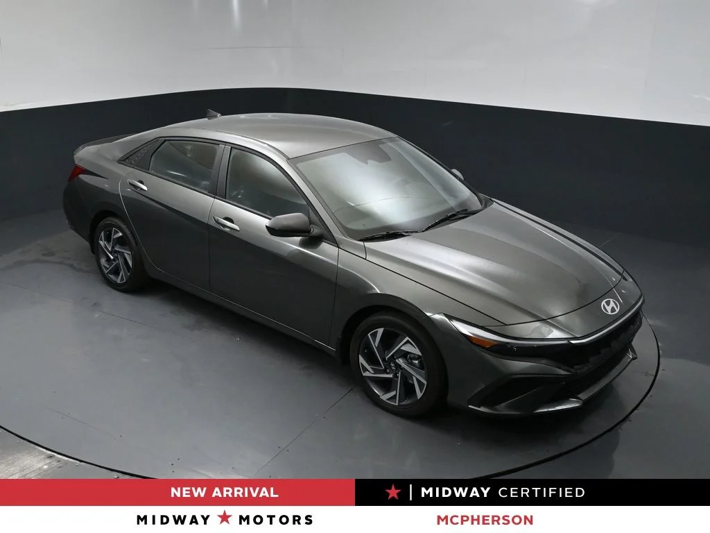 Certified Used 2025 Gray Hyundai SEL Sport image 1