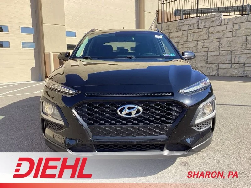 Used 2018 Black Hyundai SEL image 2