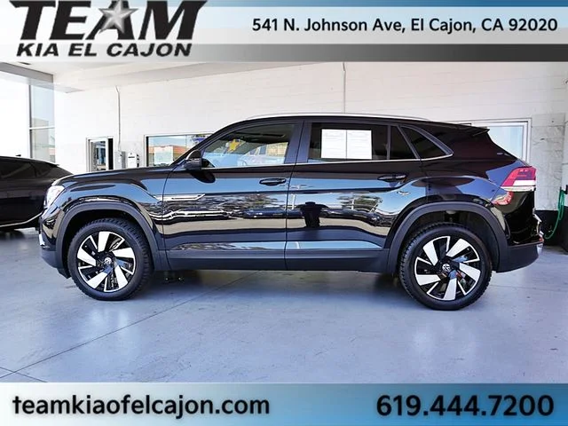 Used 2024  Volkswagen 2.0T SE w/Technology image 6