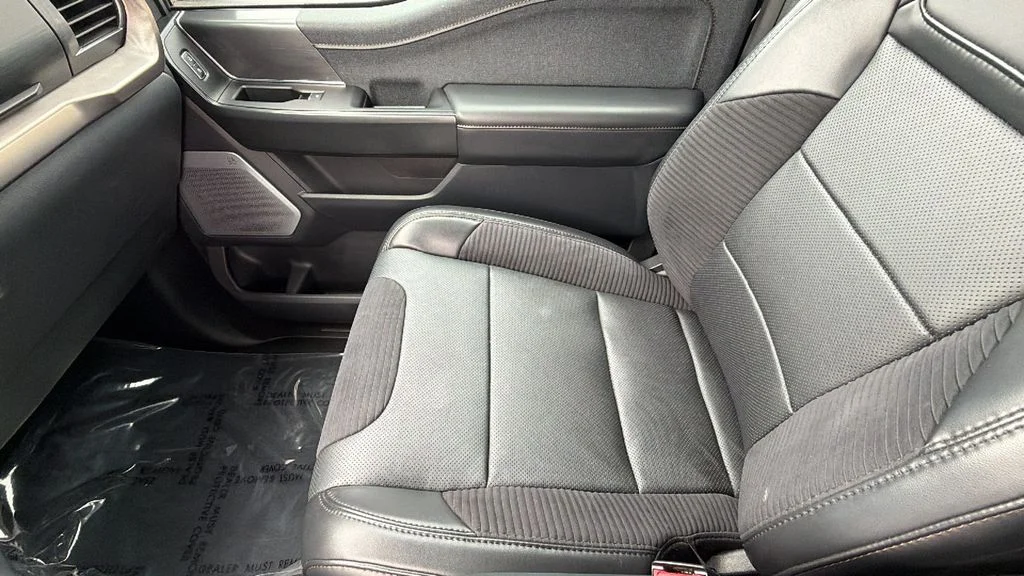 Used 2023 Blue Metallic Ford Raptor image 12