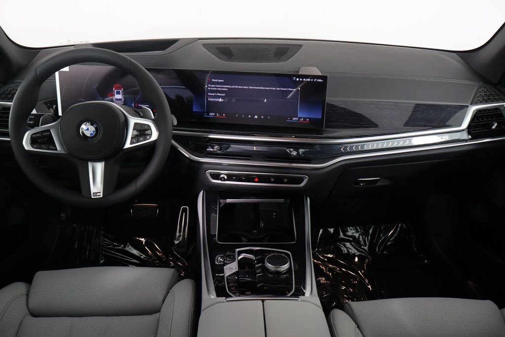 New 2026 Alpine White BMW xDrive40i image 4