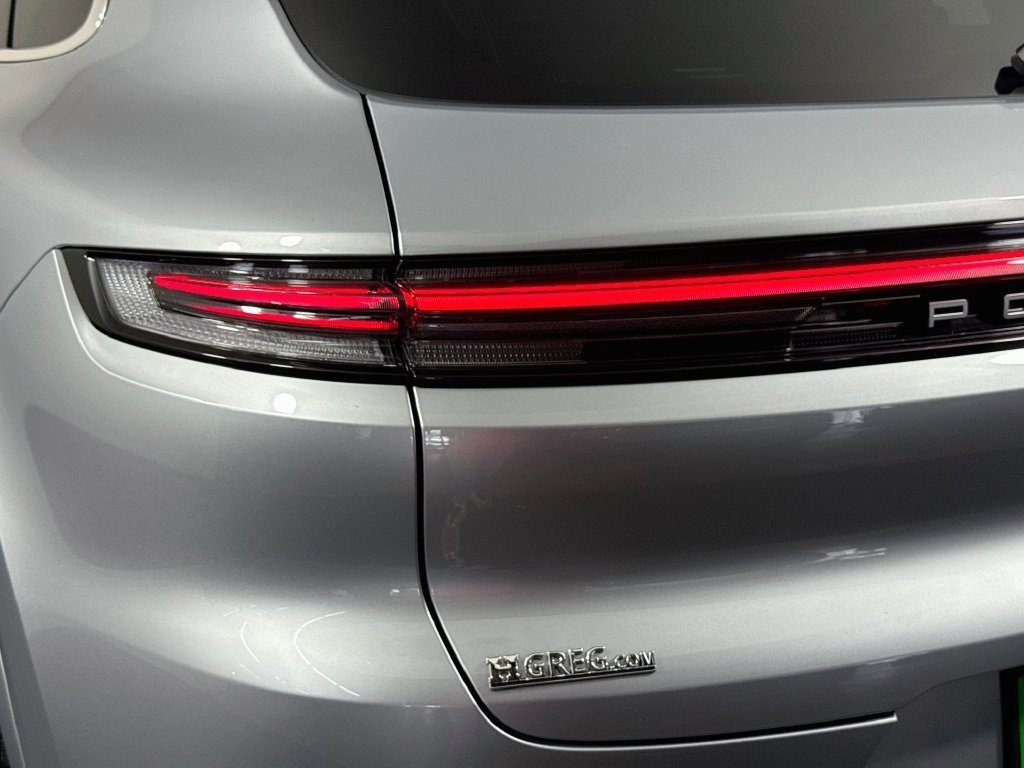 Used 2024 Dolomite Silver Metallic Porsche Base image 32