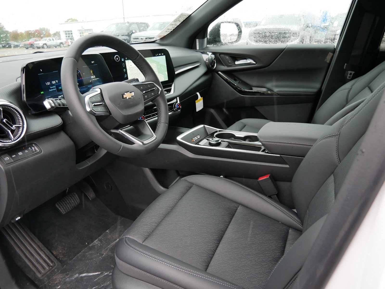 New 2027 Summit White Chevrolet LT image 11