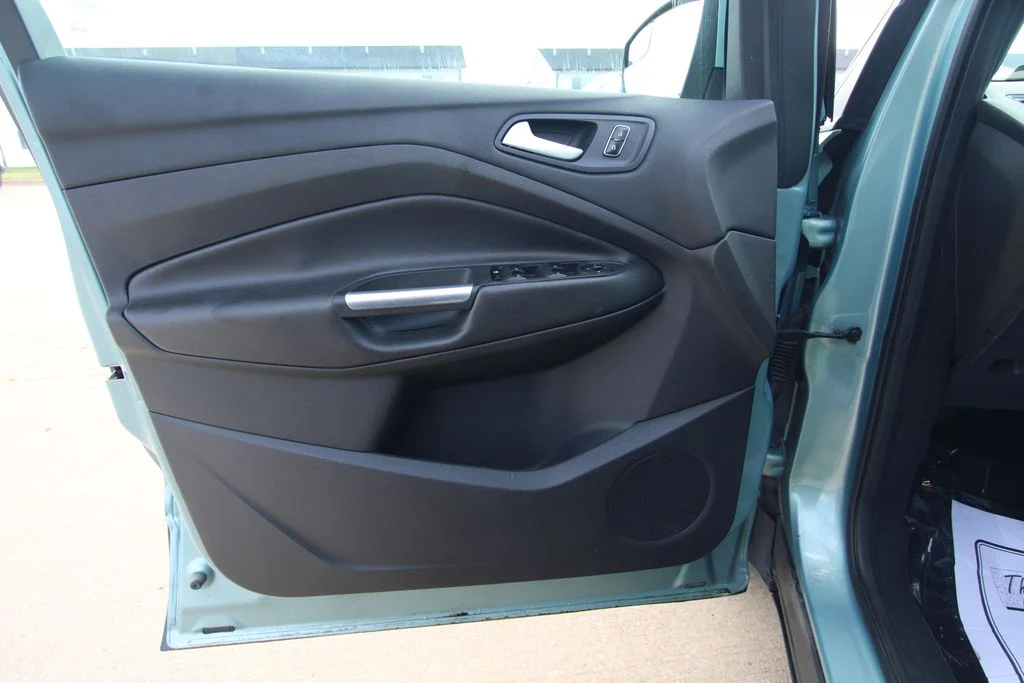 Used 2013 Frosted Glass Ford SE image 28