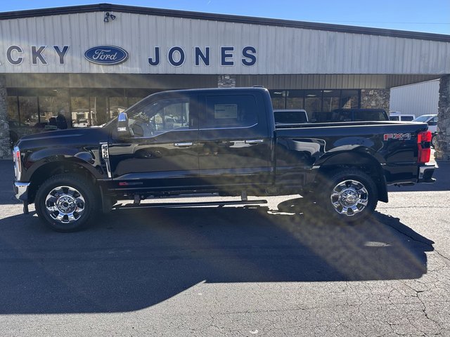 2026 Ford Super Duty F-350 SRW F-350® King Ranch®