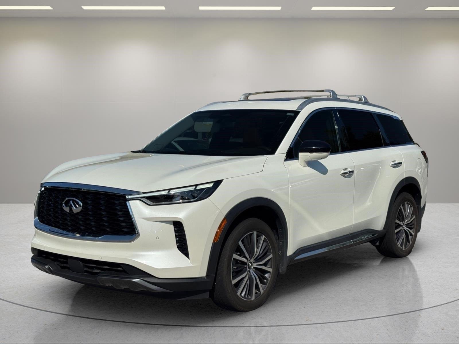 Used 2024 Majestic White INFINITI SENSORY image 1