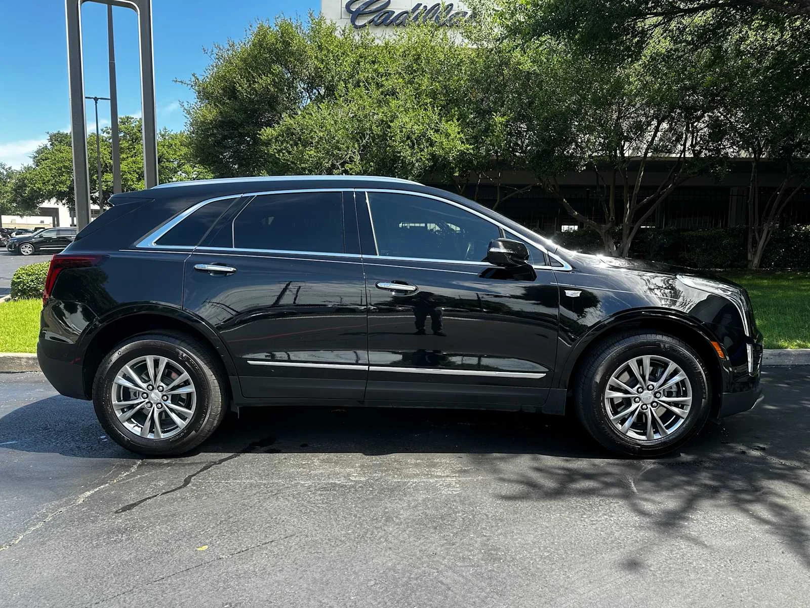 Certified Used 2023 Stellar Black Metallic Cadillac Premium Luxury image 6