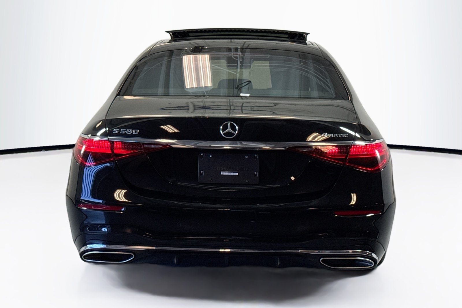 Used 2023 Obsidian Black Mercedes-Benz S 580 image 6