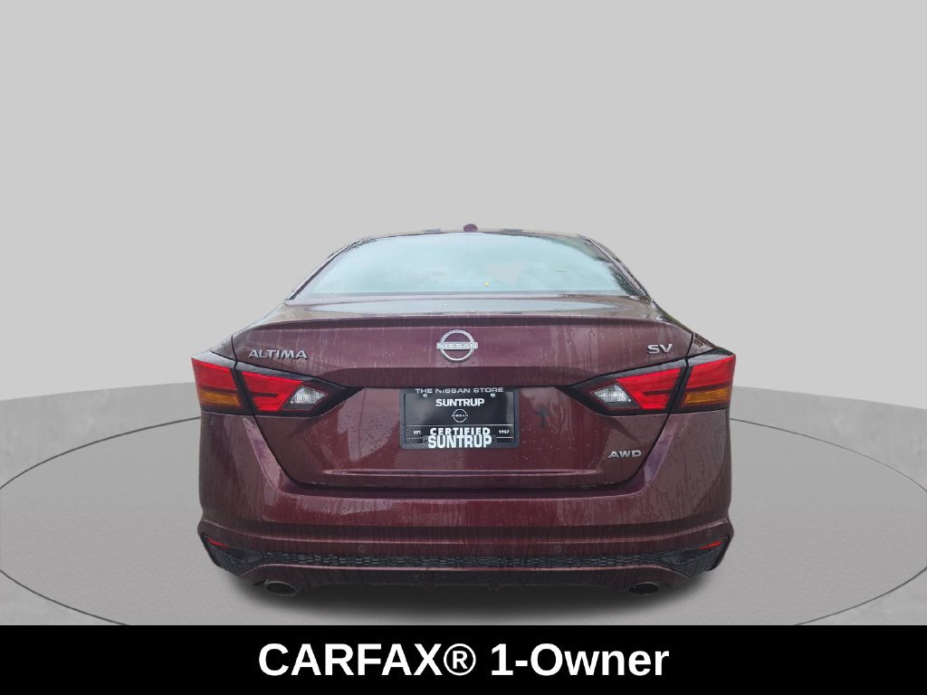 Used 2024 Red Nissan 2.5 SV image 4