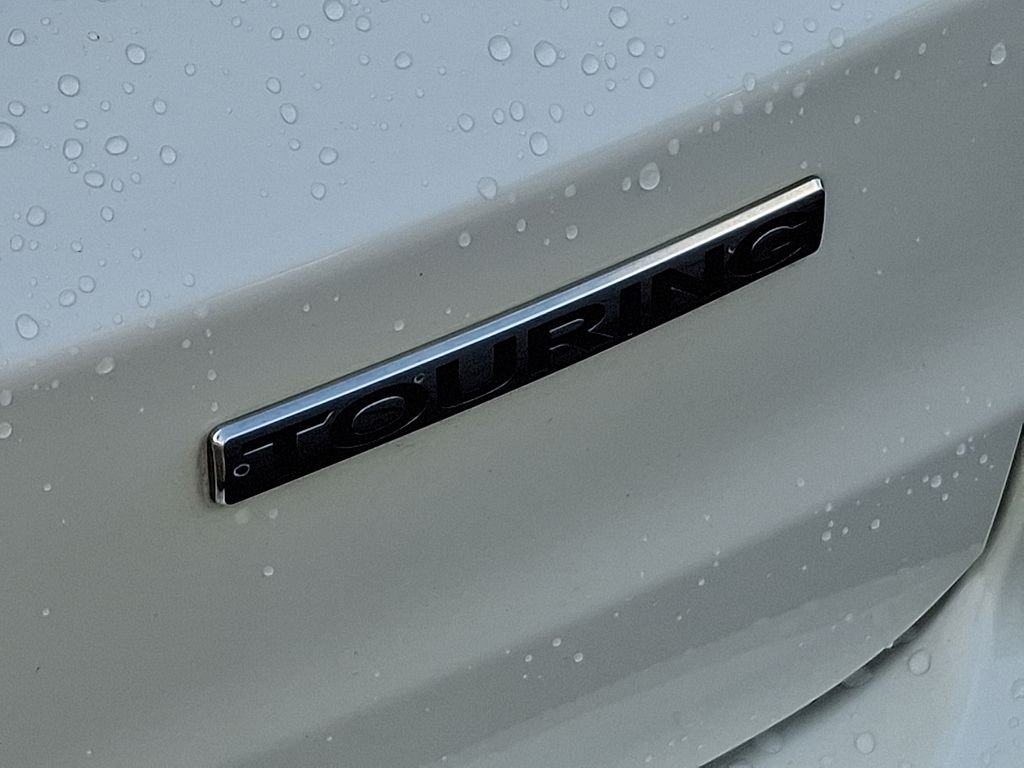 Certified Used 2016 White Diamond Pearl Honda Touring image 33