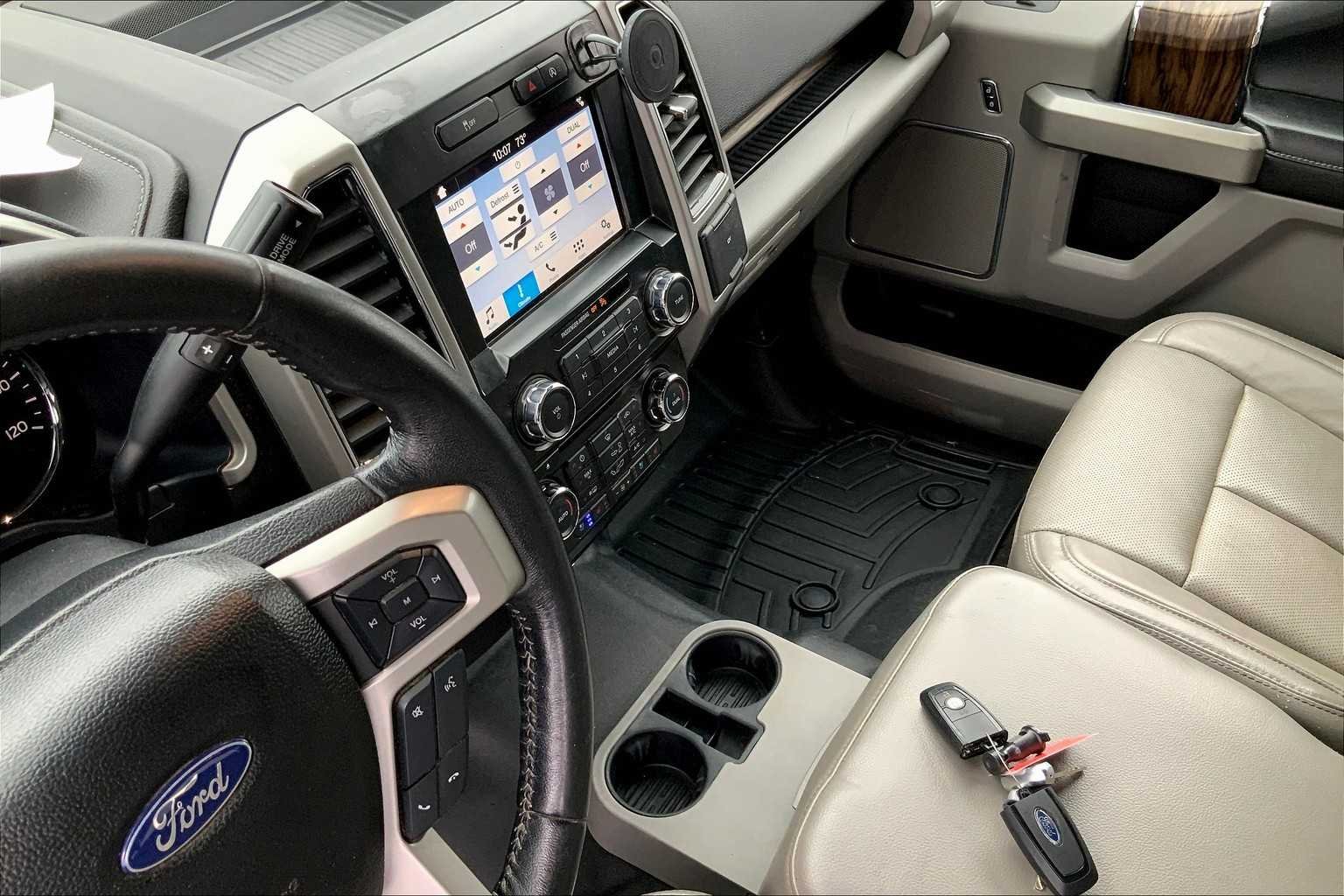 Used 2018 Oxford White Ford LARIAT image 14