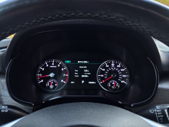 Used 2020 Snow White Pearl Kia SX image 32