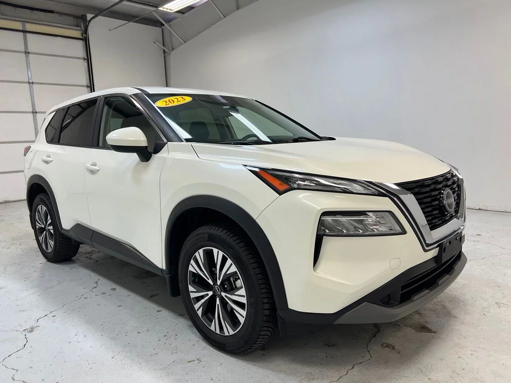 Used 2023 White Nissan SV image 8