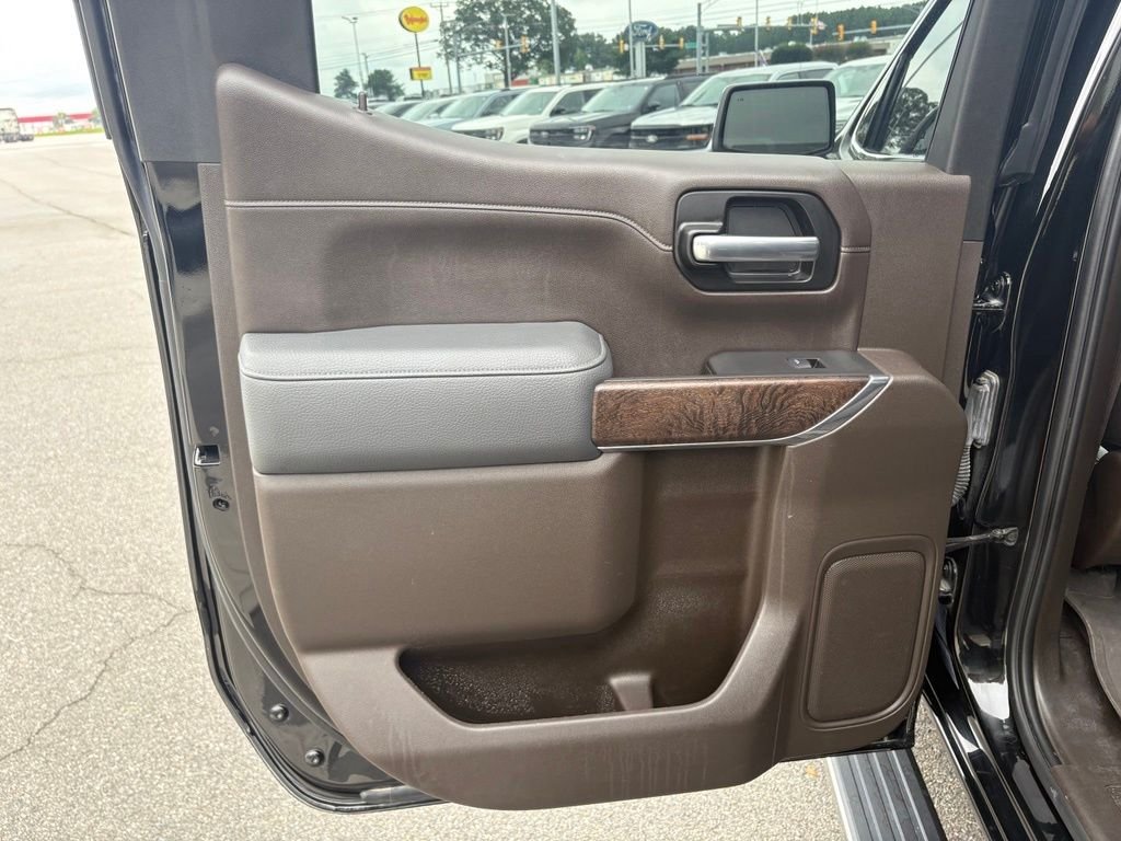 Used 2021 Onyx Black GMC Denali image 17