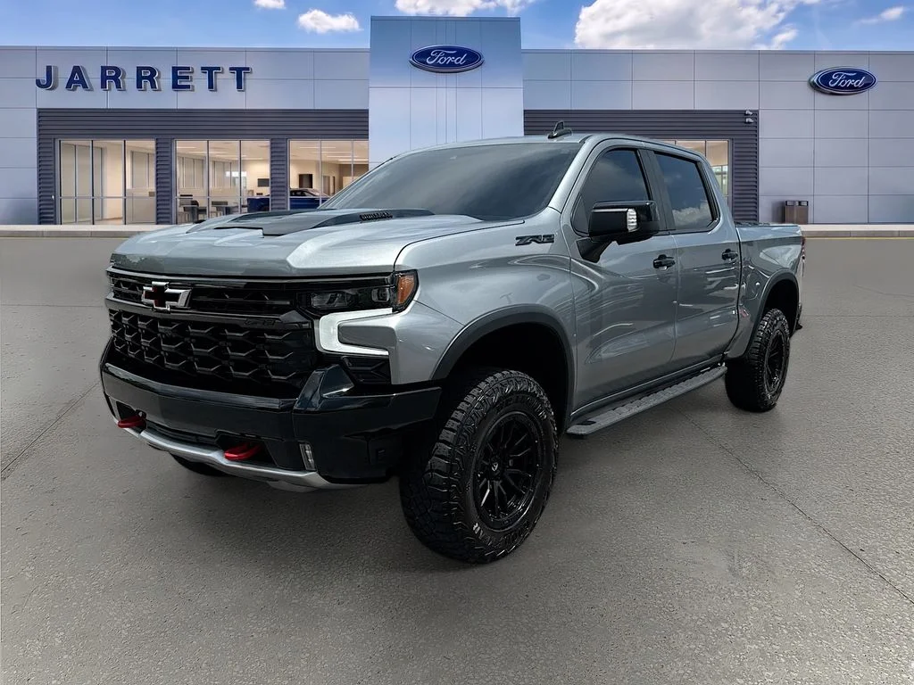 Certified Used 2024 Gray Chevrolet ZR2 image 3