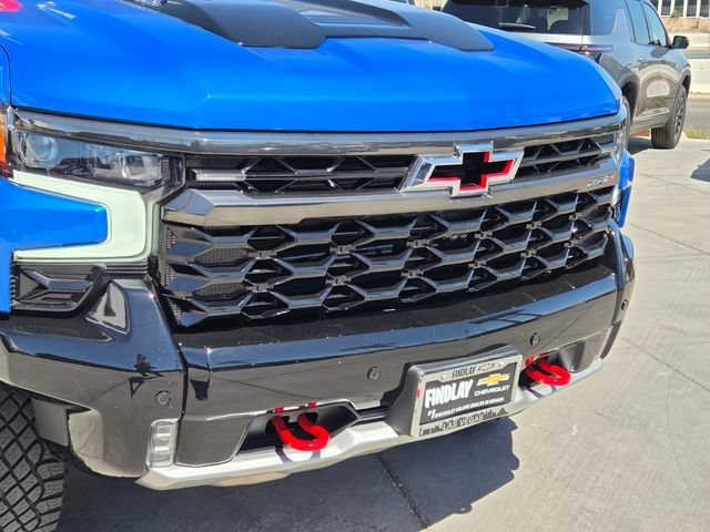 2025 Chevrolet Silverado 1500 ZR2 - Photo 8