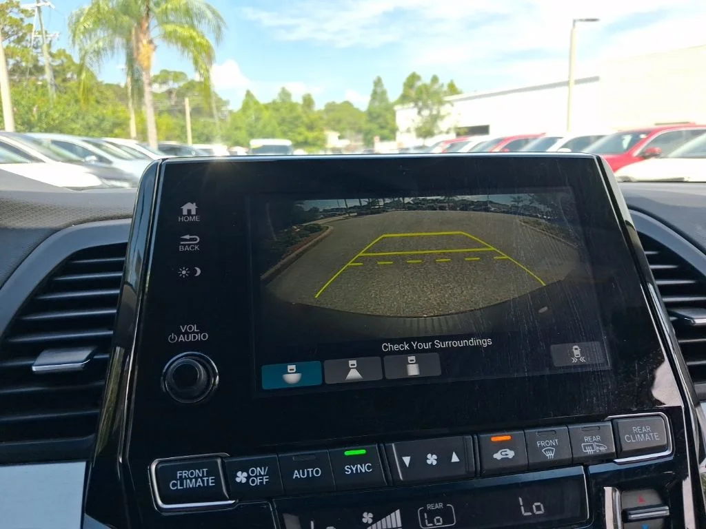 Used 2019  Honda EX image 24