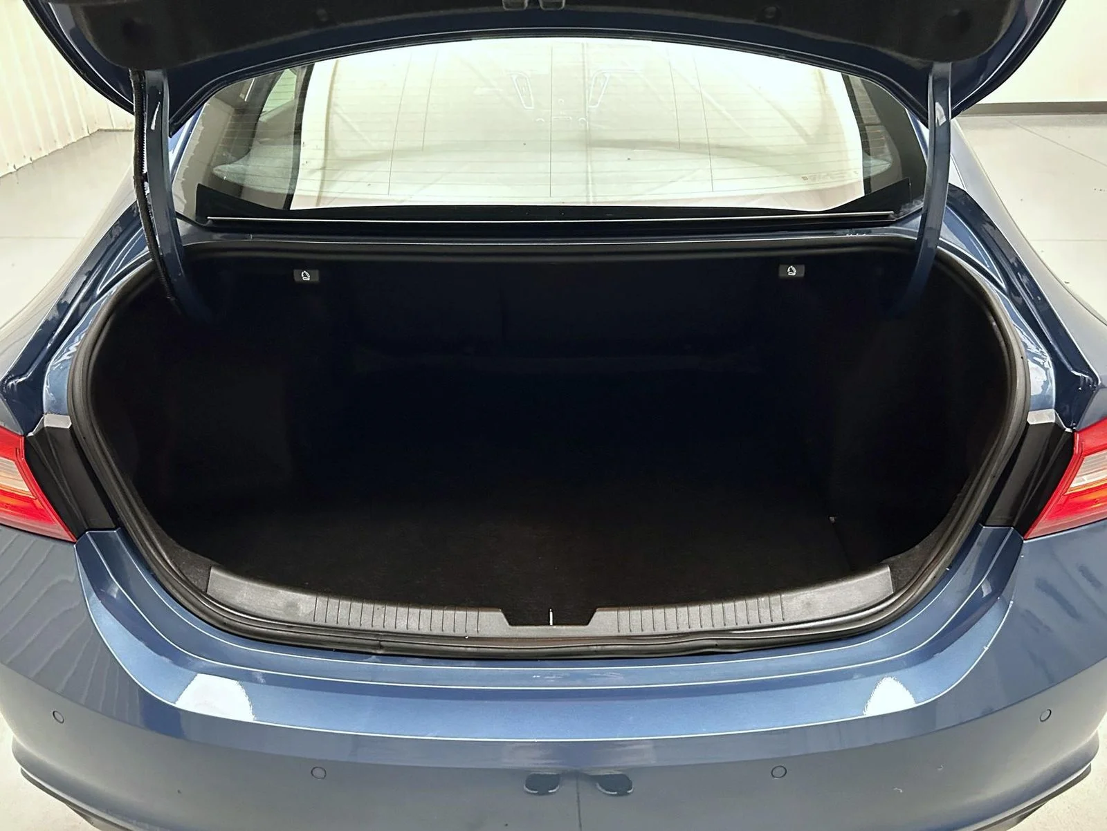 Used 2025 Blue Chevrolet LT image 21