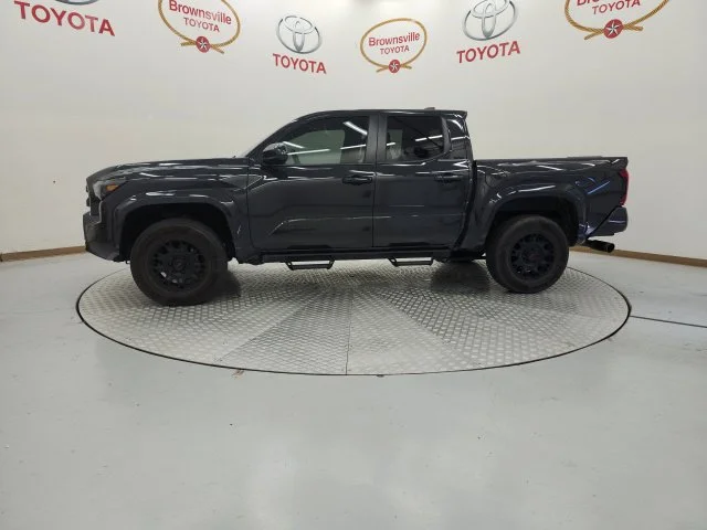 Used 2025  Toyota SR5 image 5