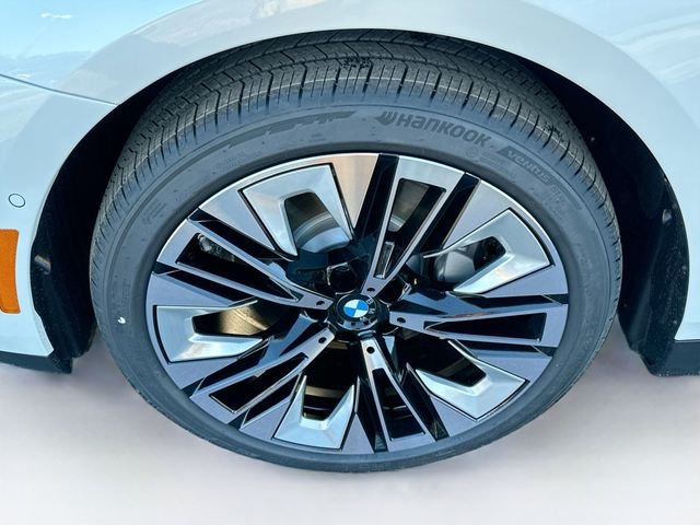 New 2026 White BMW 530i image 26