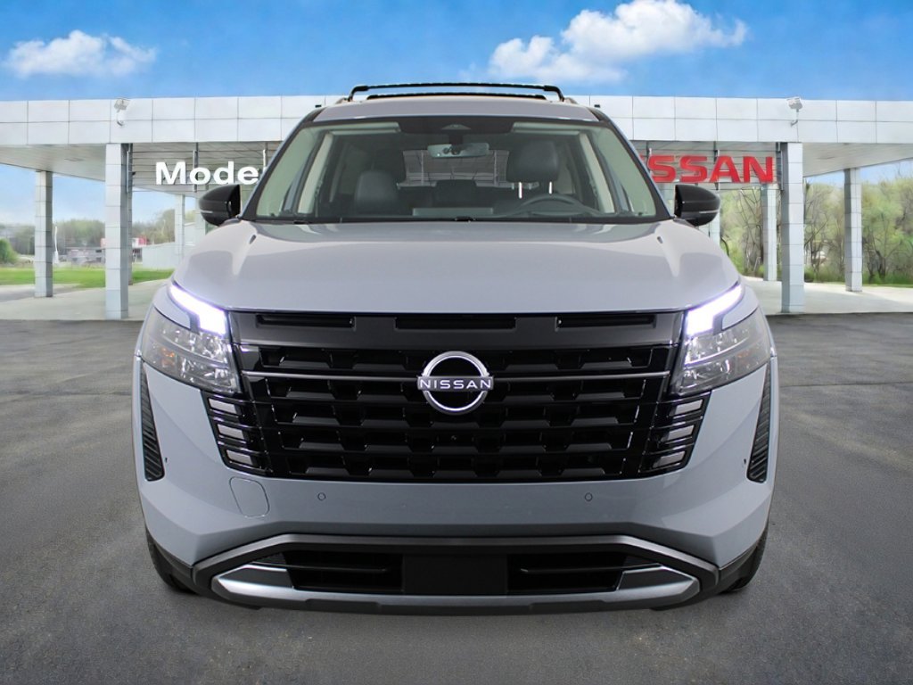 New 2026 Boulder Gray Pearl Nissan Platinum image 8