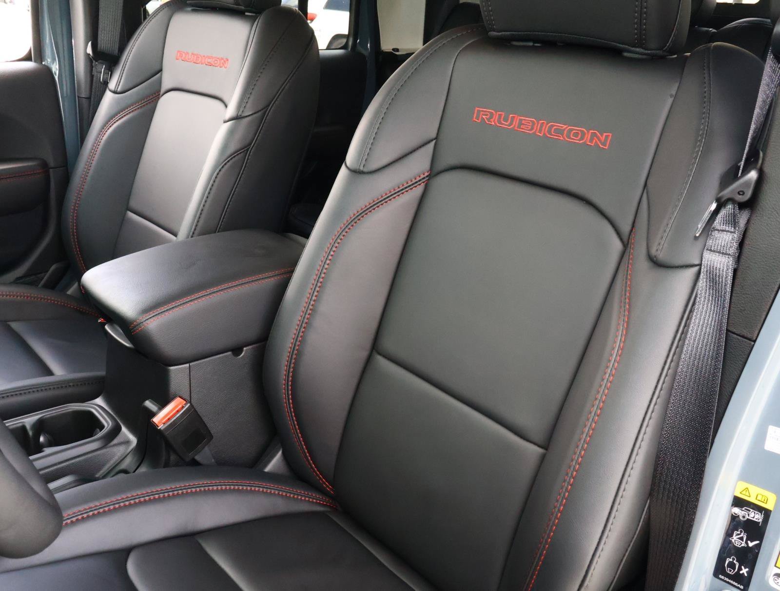 Used 2025 Anvil Clearcoat Jeep Rubicon image 13