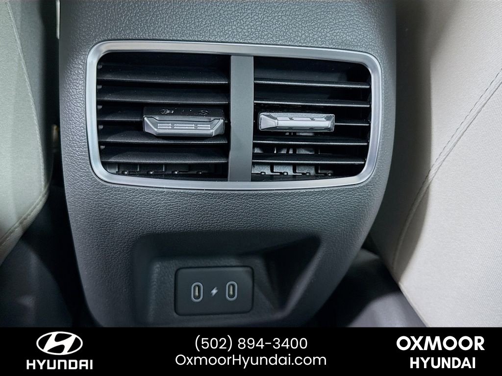 Used 2025 Abyss Black Hyundai SEL image 24