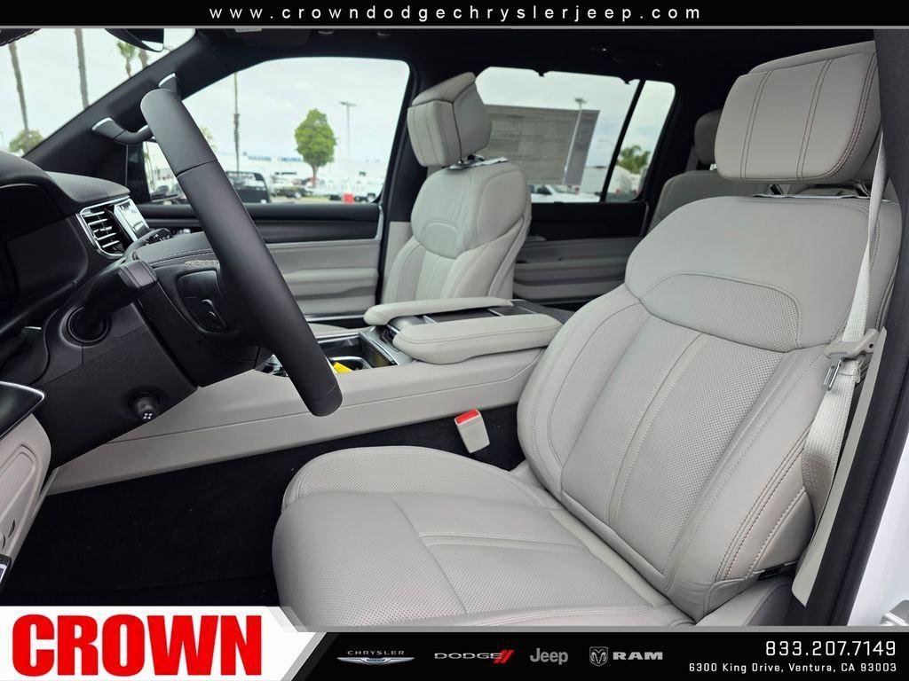 New 2026 Bright White Clearcoat Jeep Grand Wagoneer image 17
