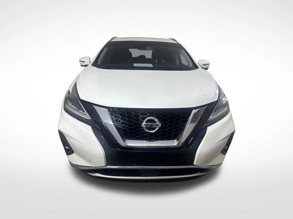 Used 2020 White Nissan SL image 13